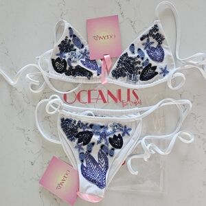Oceanus Elenora Bikini Top size S and bottoms size XS in Floral Blue White